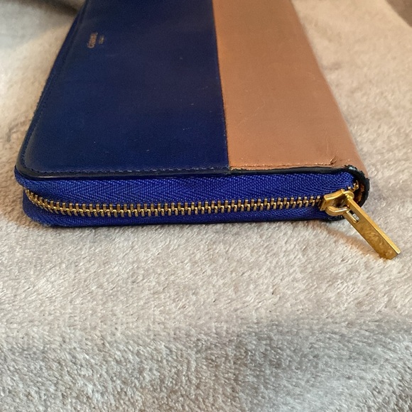 đź’™CELINEđź’™Colorblock Leather Zip Wallet with COA/EUC - Picture 4 of 12